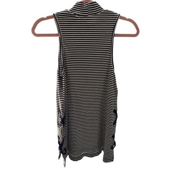 Willow & Clay Striped Black & White Cowl Neck Top With Side Lace-Up  Size Small - Picture 6 of 6